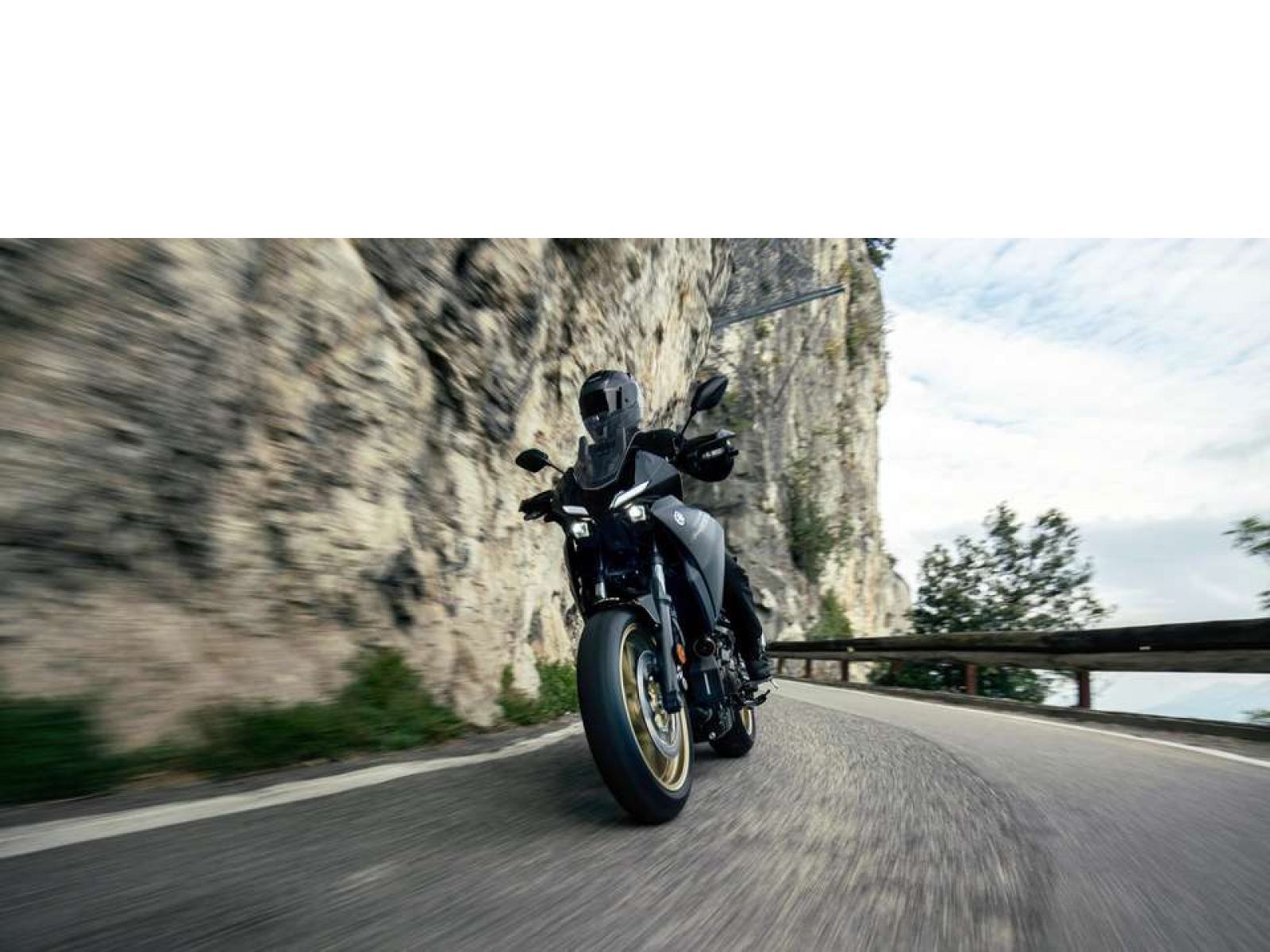 Мотоцикл YAMAHA Tracer 7 (Midnight Black) 2024